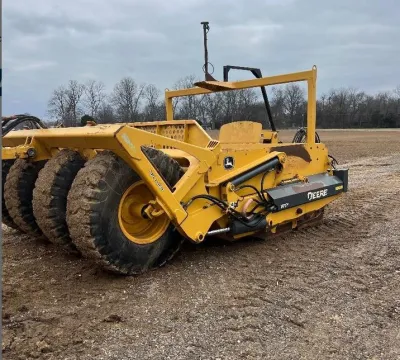 2016 JOHN DEERE 1812C Scraper